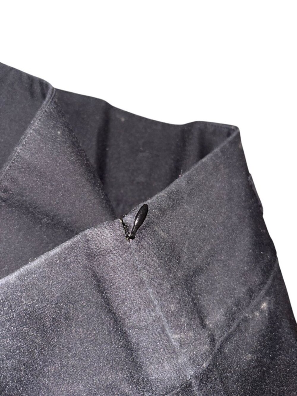 Ann Taylor Loft 4 Black Skirt - Picture 3 of 4